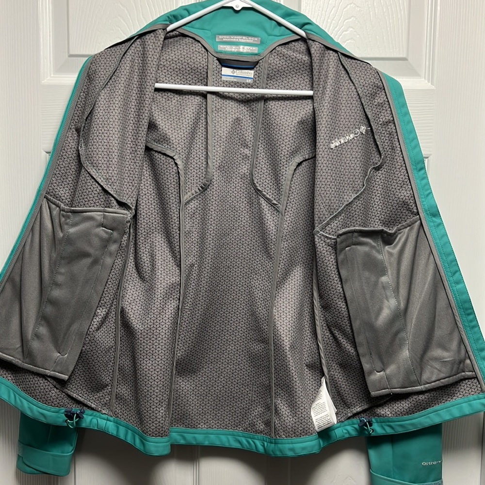 Columbia Wind Block Softshell Jacket - image 5